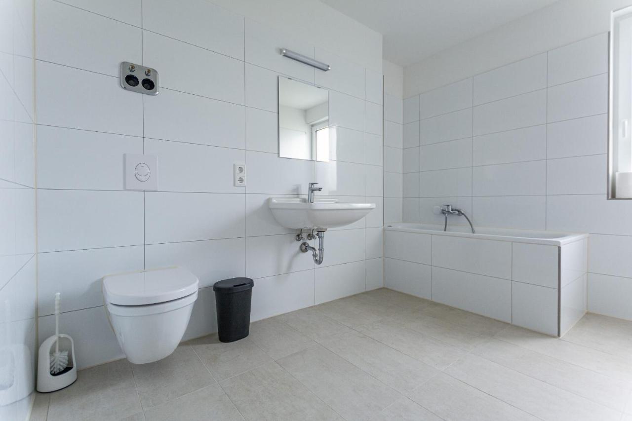 T&K Apartments - Bergisch Gladbach - 3 Comfortable Apartments - 18 Min To Fair Messe Cologne المظهر الخارجي الصورة