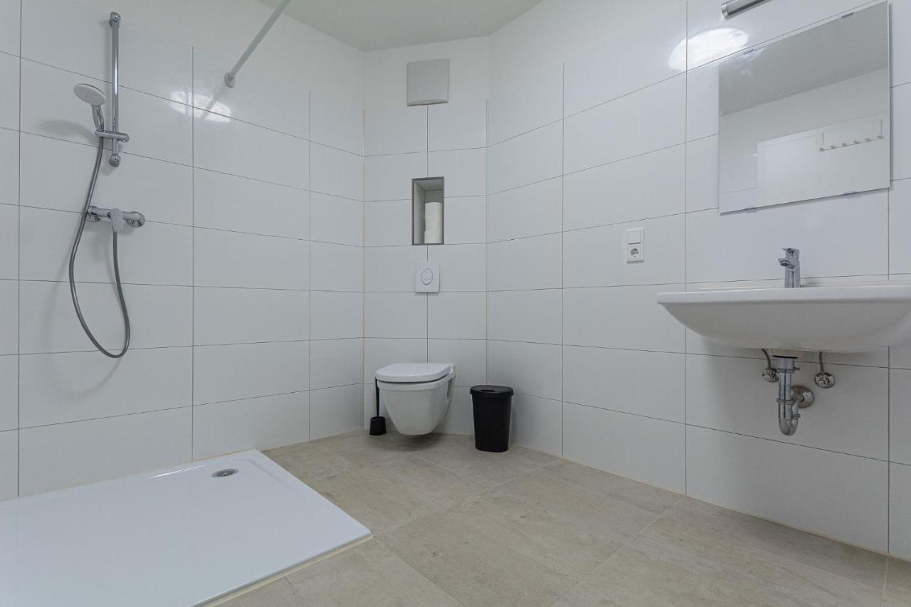 T&K Apartments - Bergisch Gladbach - 3 Comfortable Apartments - 18 Min To Fair Messe Cologne المظهر الخارجي الصورة