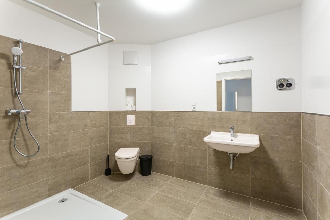 T&K Apartments - Bergisch Gladbach - 3 Comfortable Apartments - 18 Min To Fair Messe Cologne المظهر الخارجي الصورة